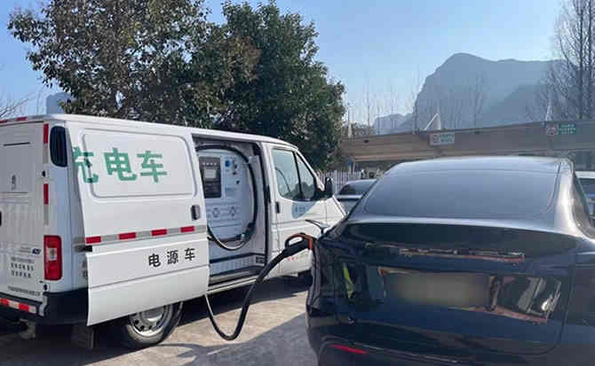 馆陶汽车搭电